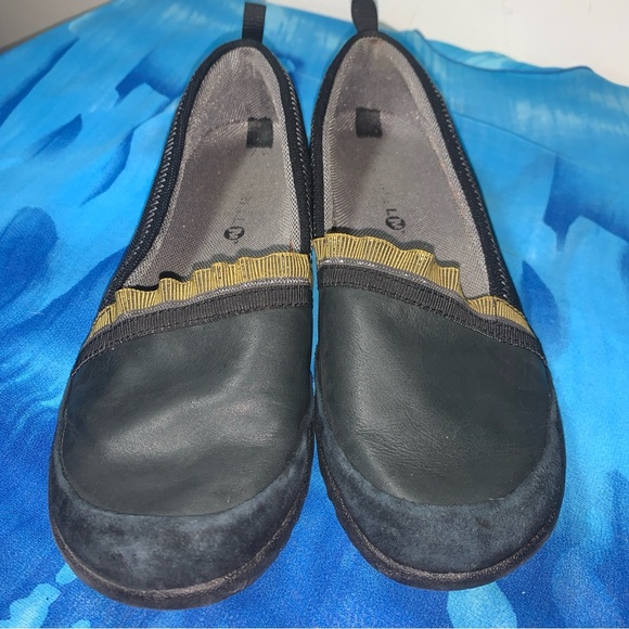 Merrell Women's Enlighten Awake Slip-On Flat Black Gold Sz 9 - Picture 3 of 8